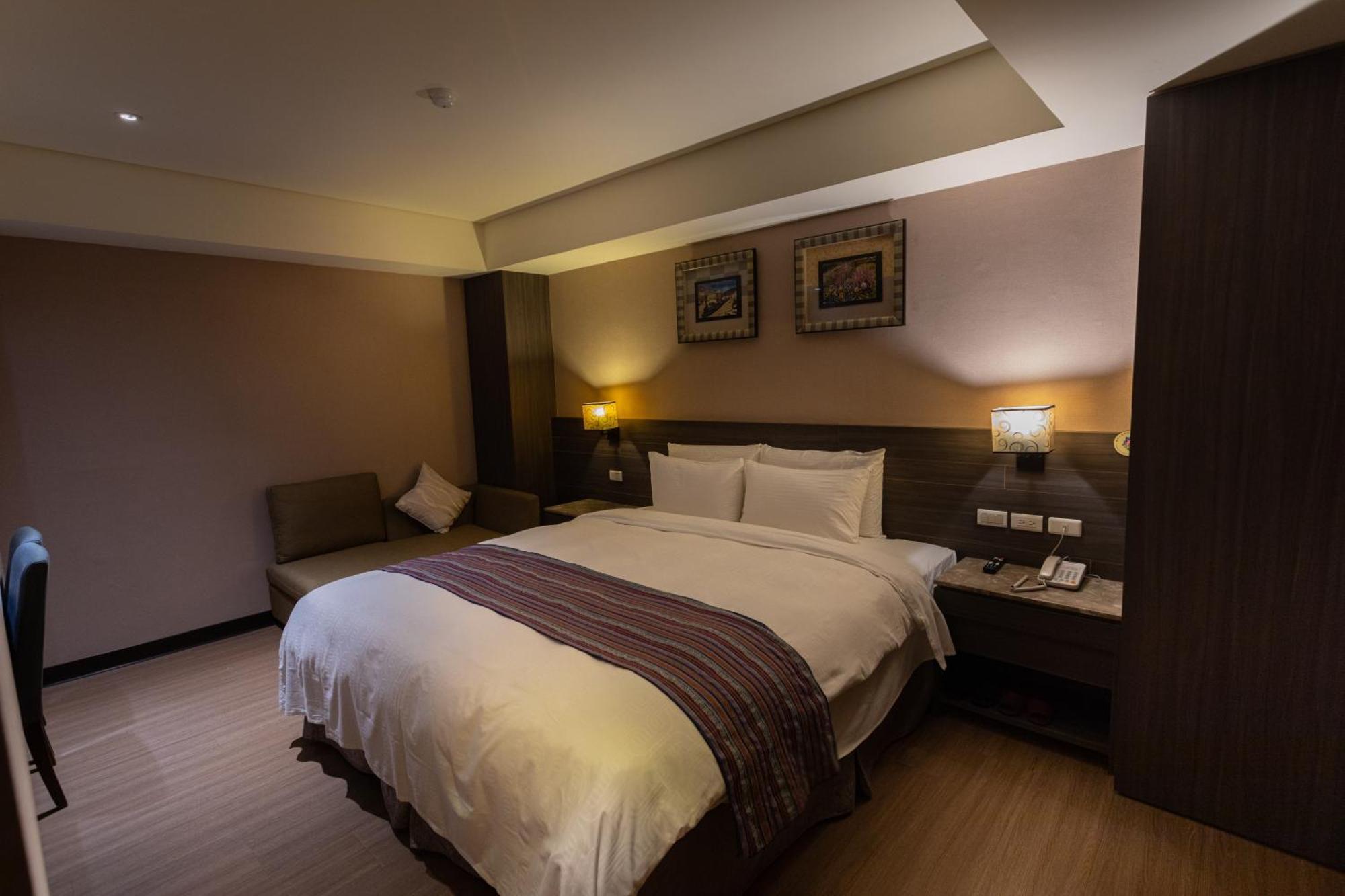 Royal Guest Hotel Tainan Eksteriør bilde