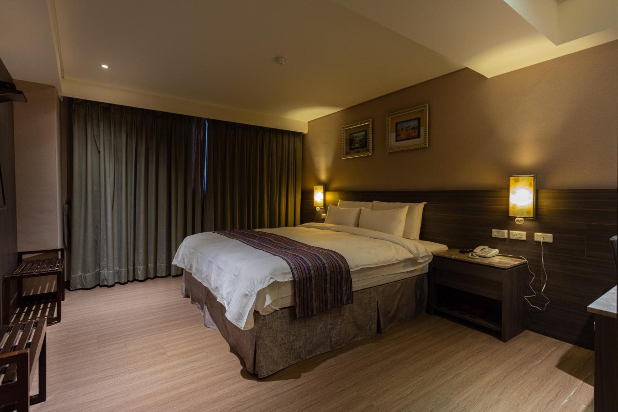Royal Guest Hotel Tainan Eksteriør bilde